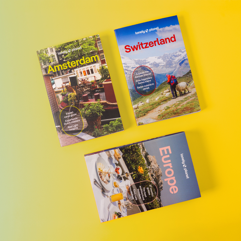 <p>Heat waves and coastal getaways</p>